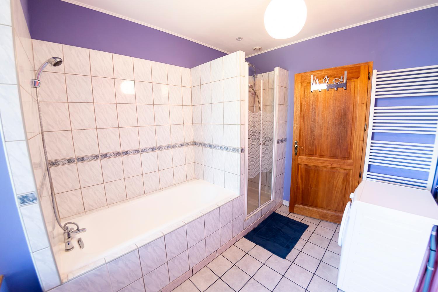 L'Enchantraine - Gite Tout Confort Et Tarif Tout Inclus - Appartement Spacieux Et Accueillant Sur Épinal Kültér fotó