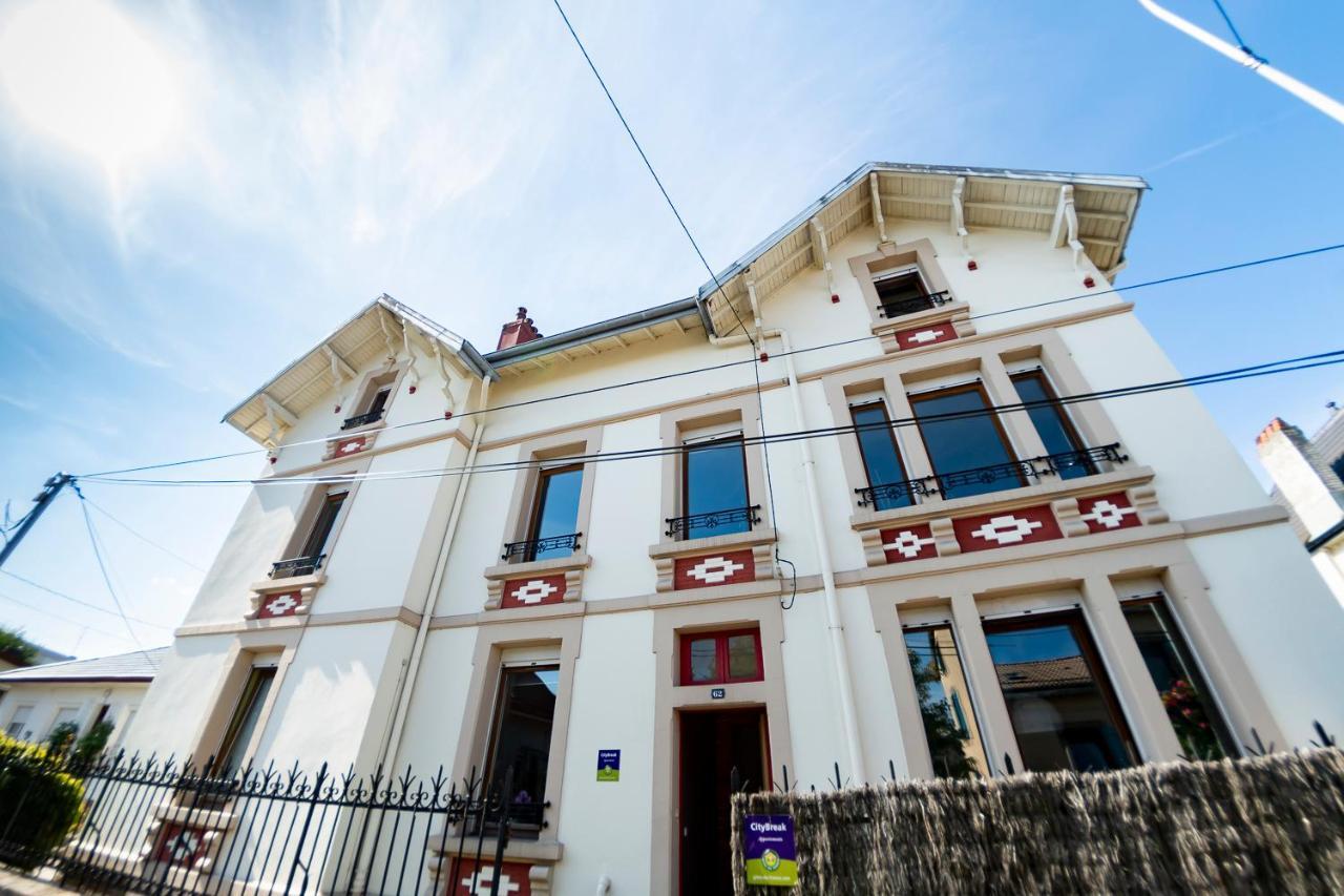 L'Enchantraine - Gite Tout Confort Et Tarif Tout Inclus - Appartement Spacieux Et Accueillant Sur Épinal Kültér fotó